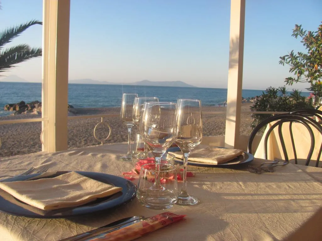 Restaurant, La Scogliera, Naples