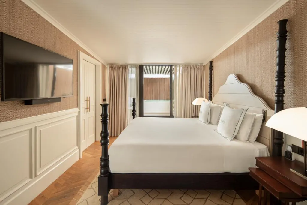 SINGLE KING BED WITH JACUZZI Room, Bless Hotel Madrid, a member of The Leading Hotels, Madrid