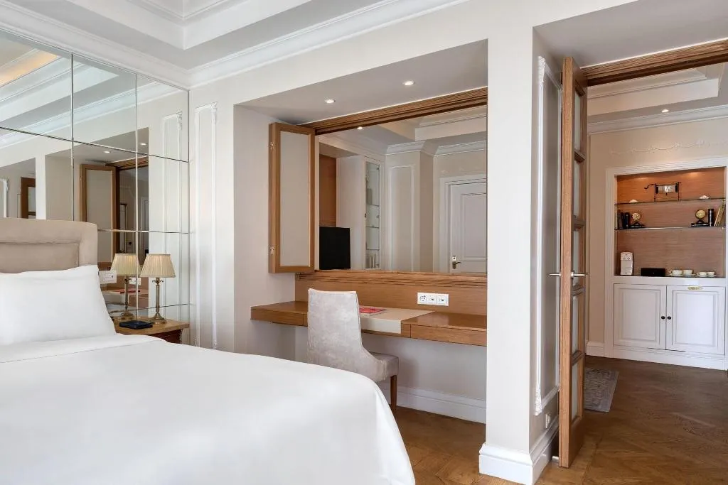Room, King George A Luxury Collection Hotel, Athens