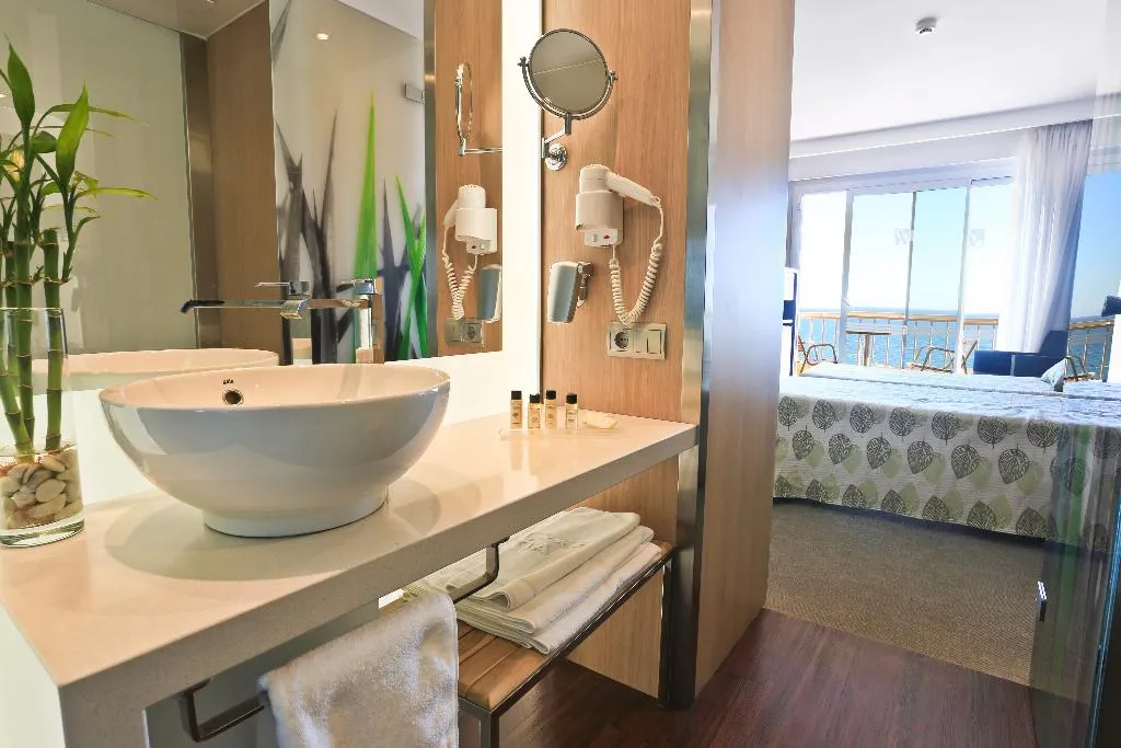 Double or Twin WITH VIEWS Room, Volga, Costa Brava