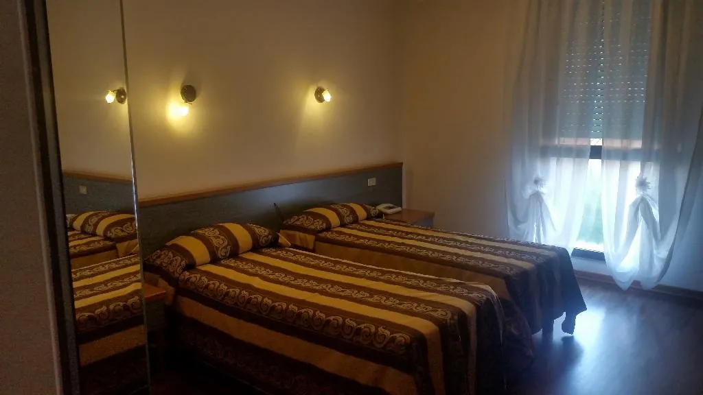 Double or Twin STANDARD Room, Hotel Le Colombelle, Venice
