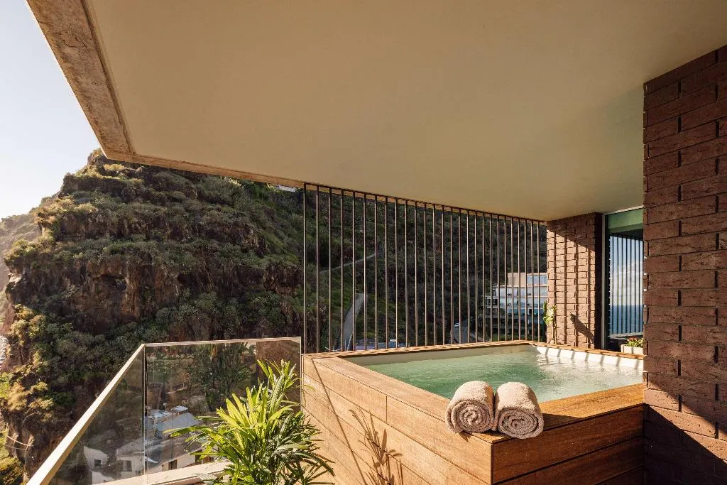 Room, Saccharum Resort, Madeira