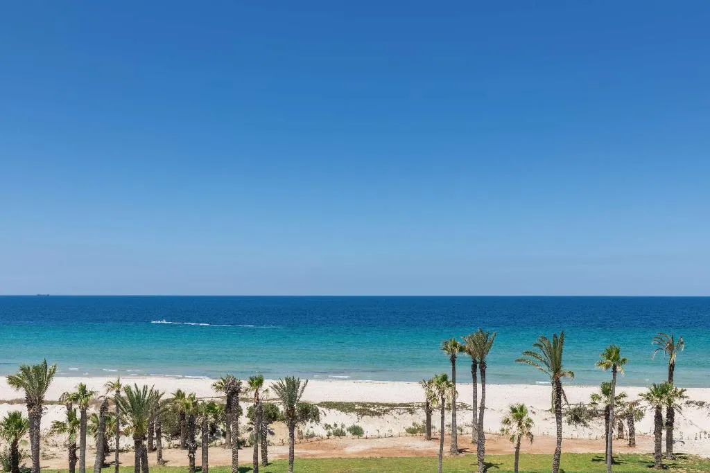 SUITE SEA FRONT Room, Hilton Skanes Monastir Beach Resort, Tunisia