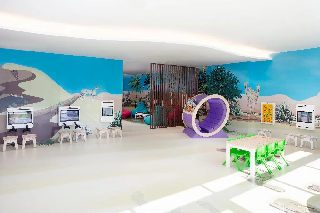 Sports and Entertainment, Centara Mirage Beach Resort Dubai, Dubai