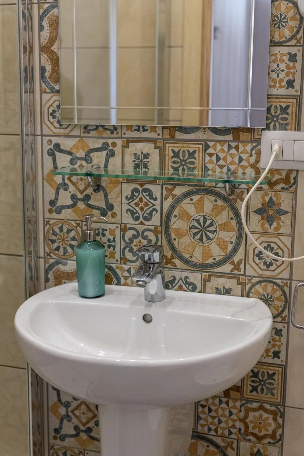 DOUBLE QUEEN SIZE BED Room, B B Alla Ferrovia, Naples