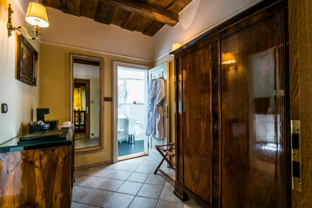 Double or Twin SUPERIOR Room, Golden Well, Prague