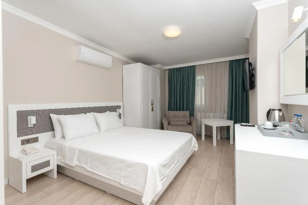 DOUBLE SUPERIOR Room, Bay Nihat Lale Otel, Izmir