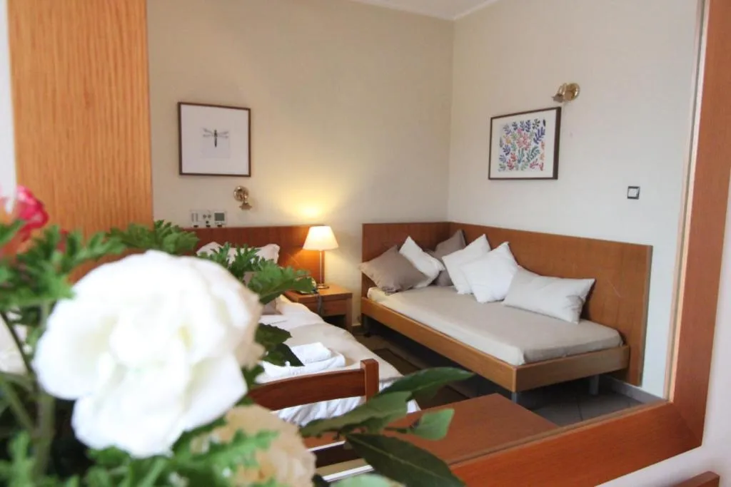 QUADRUPLE STANDARD Room, Achillion, Athens