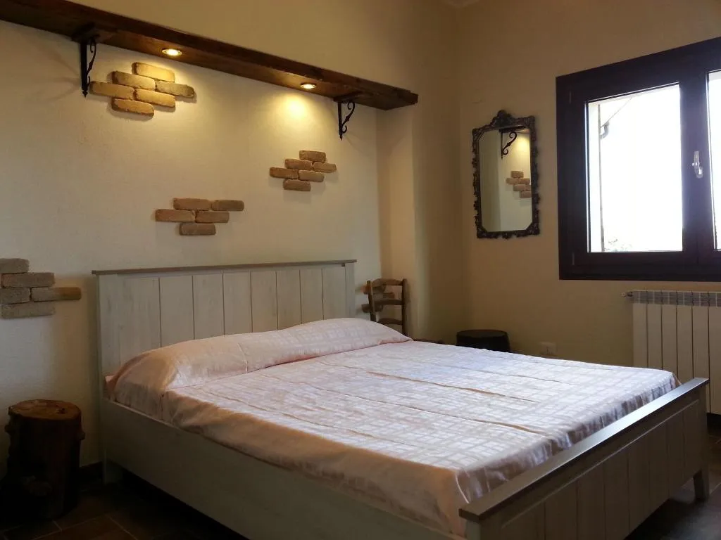 Room, B&B Antica Botte Sassari, Alghero