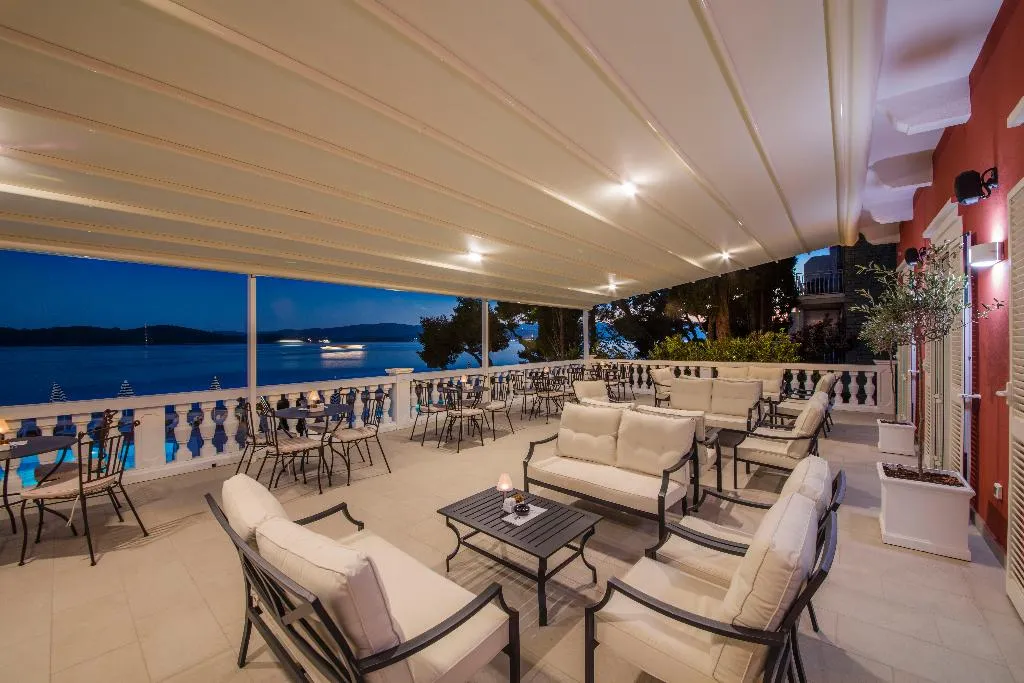 Terrace, Aminess Younique Bellevue Hotel, Dubrovnik
