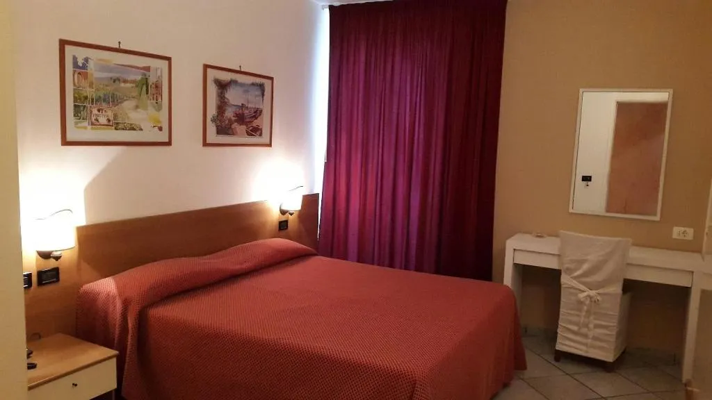 Room, Hotel Mediterraneo, Naples