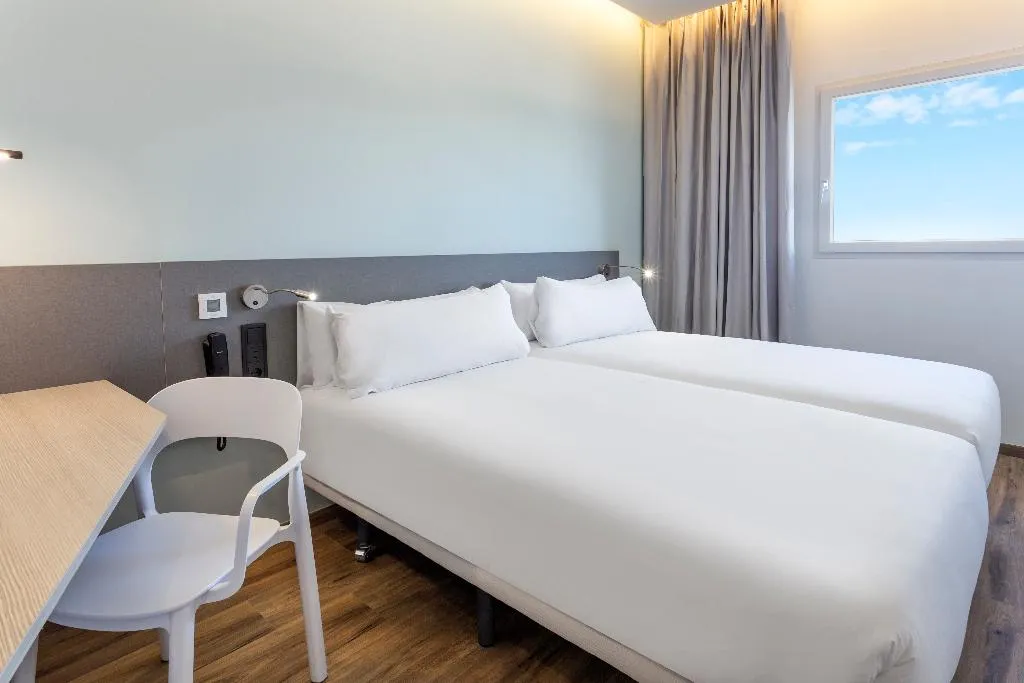 TWIN STANDARD Room, B&B HOTEL Madrid Alcorcon, Madrid