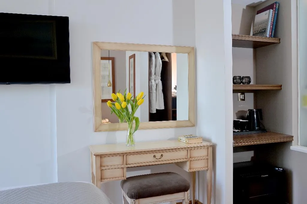 Double or Twin WITH BALCONY Room, Acropolian Spirit Boutique Hotel, Athens