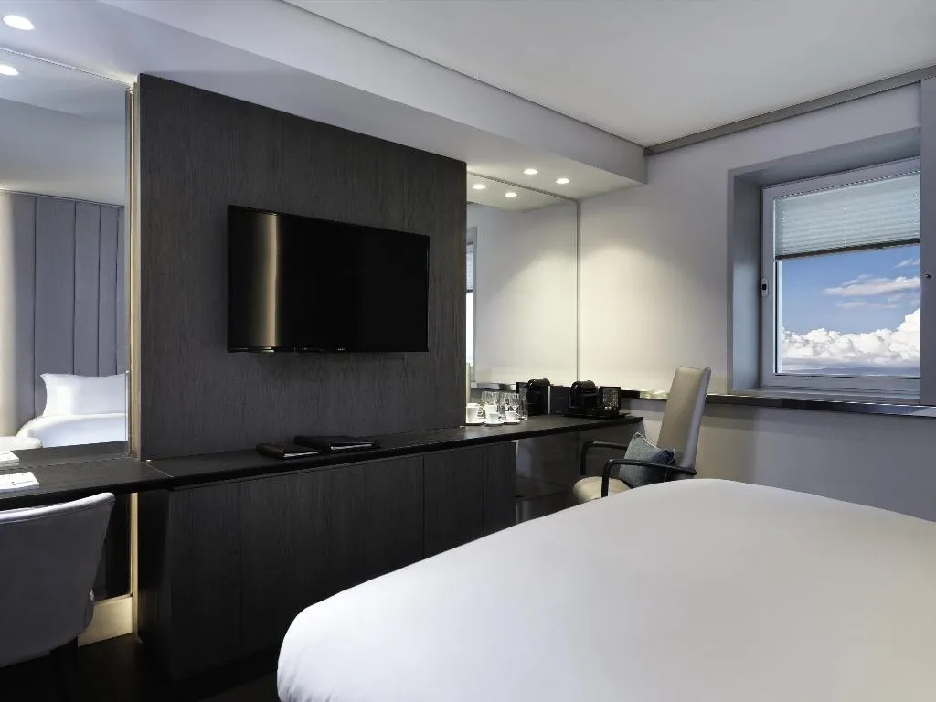 DOUBLE LUXURY Room, Sofitel Athens Airport, Athens