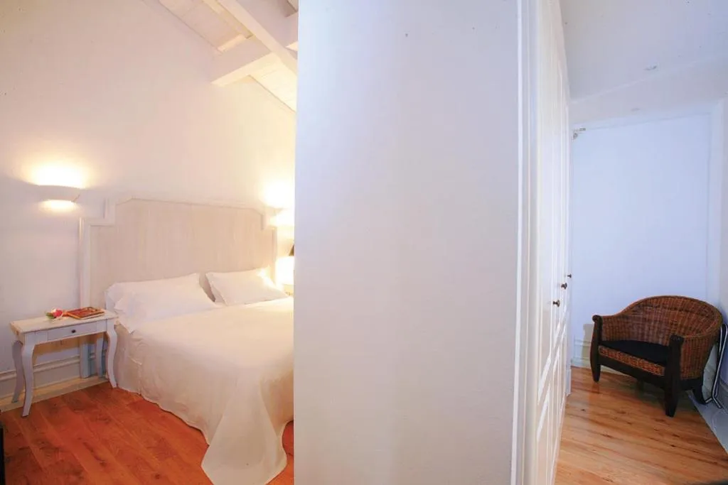SUITE WITH JACUZZI Room, Tarthesh Hotel, Cagliari
