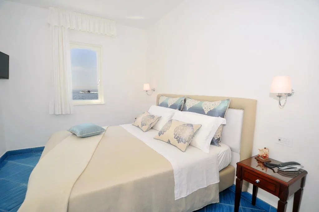SUITE SUPERIOR SEA VIEW Room, Core Amalfitano City Suites, Naples