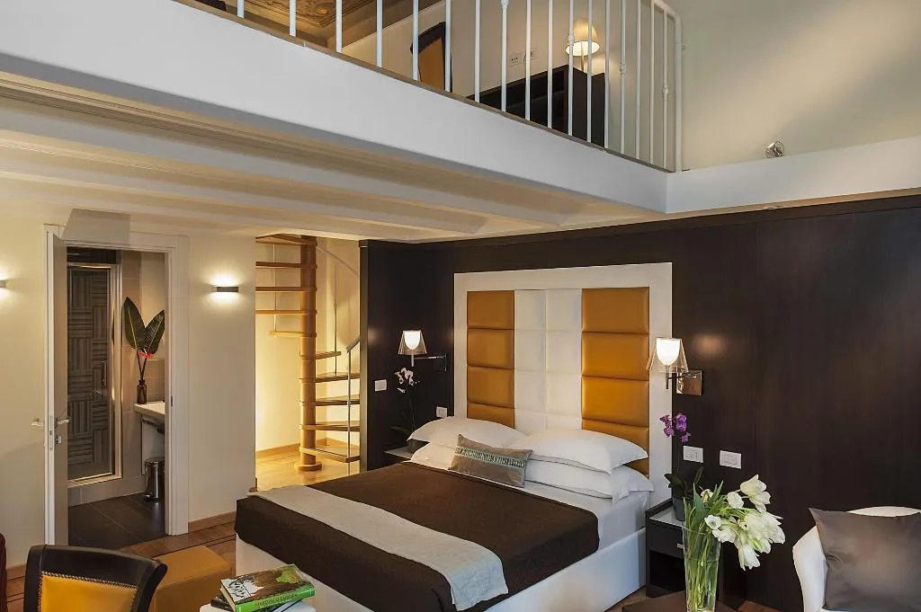 Room, Dve Suite Rome, Naples