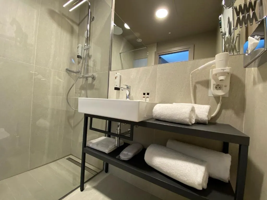 Room COMFORT Room, Amedia Milan, Trademark Collection by Wyndham, Milan