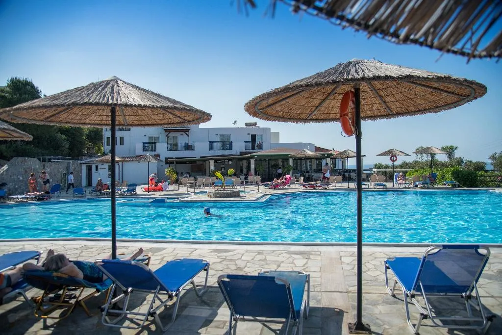 Pool, Semiramis Village, Crete
