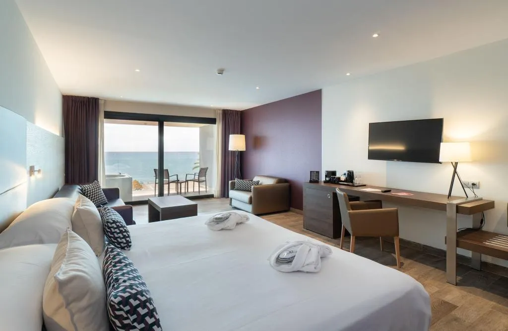 JUNIOR SUITE STANDARD Room, Medplaya Pez Espada, Costa Del Sol