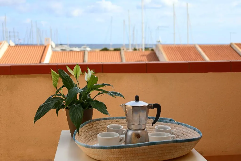 APARTMENT CAPACITY 4 Room, Residence Oasi Anfiteatro, Olbia