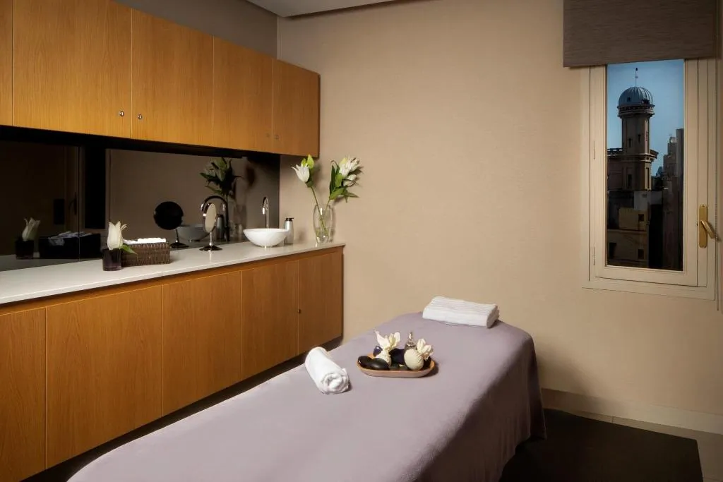 Sports and Entertainment, Le Meridien Barcelona, Barcelona