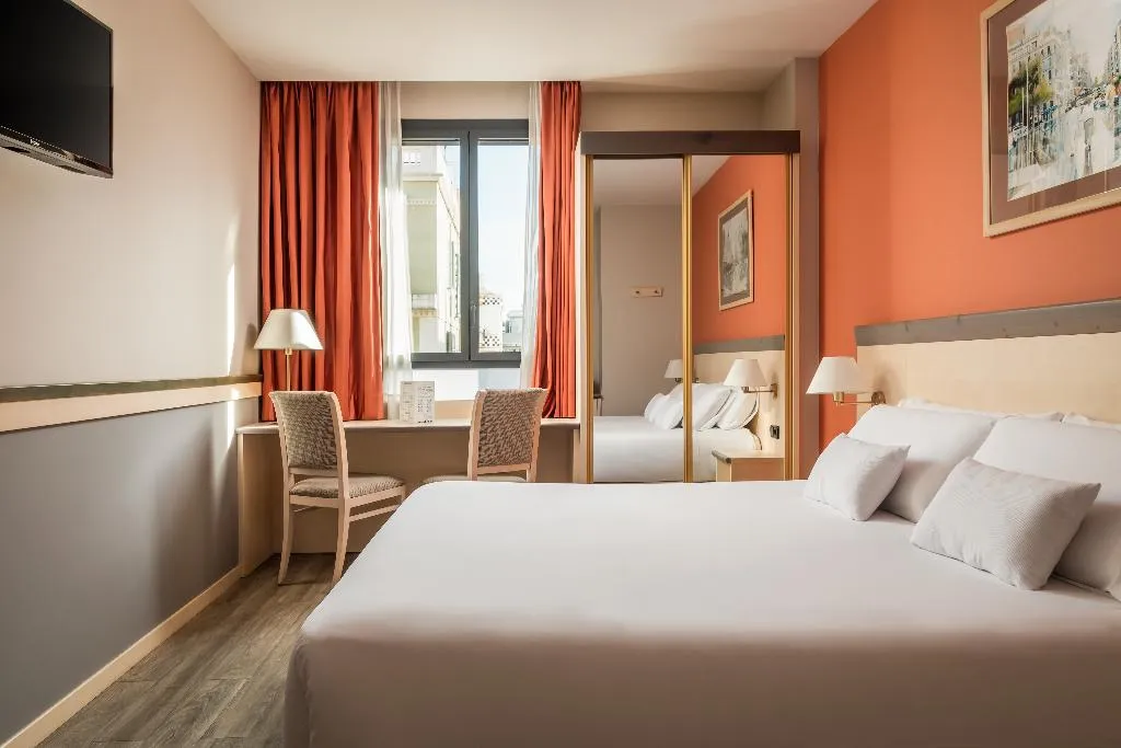 DOUBLE SINGLE USE SUPERIOR Room, Petit Palace Trencadis, Barcelona