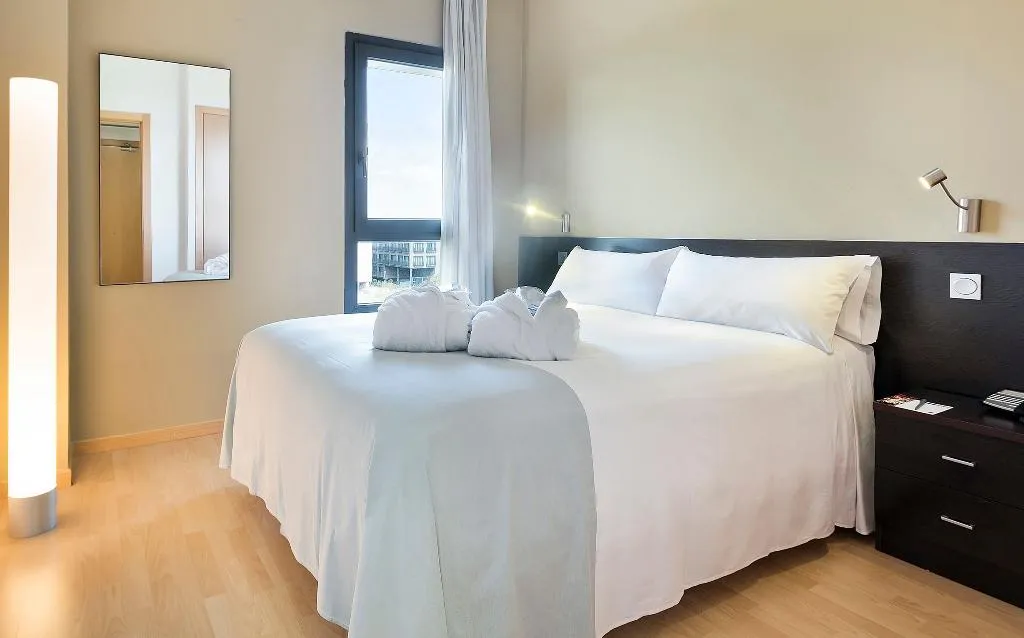 JUNIOR SUITE PREMIUM Room, Madrid Airport Suites Affiliated By Melia, Madrid