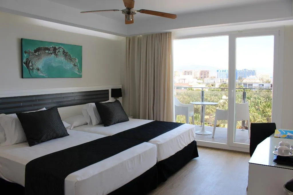 DOUBLE SUPERIOR Room, Playasol, Costa Almeria