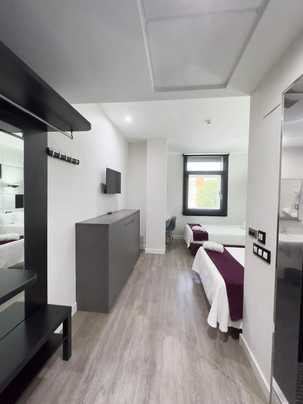 TRIPLE STANDARD Room, Avenida de España, Madrid