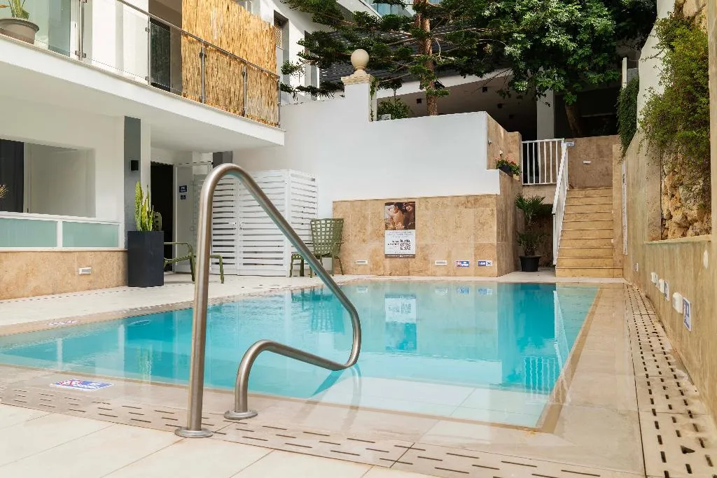 Pool, Solana Hotel & Spa, Malta