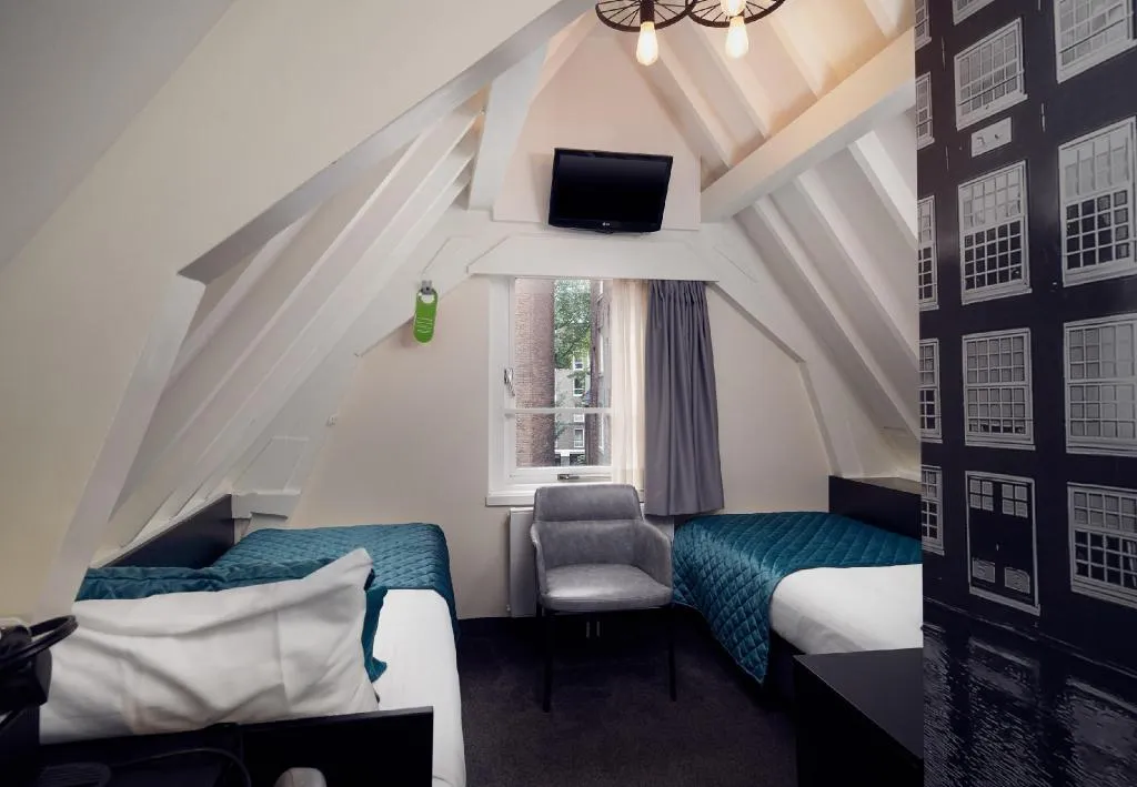 Room, Singel, Amsterdam