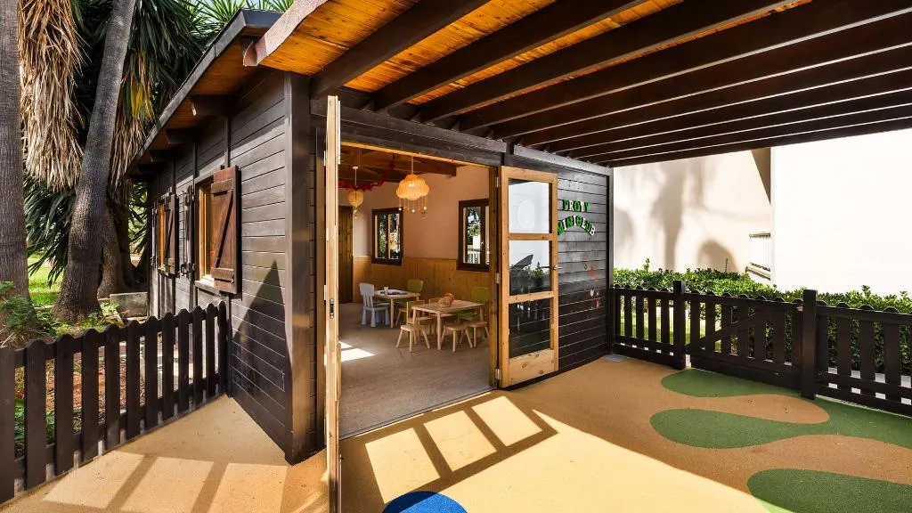 Sports and Entertainment, Protur Safari Park Aparthotel, Majorca