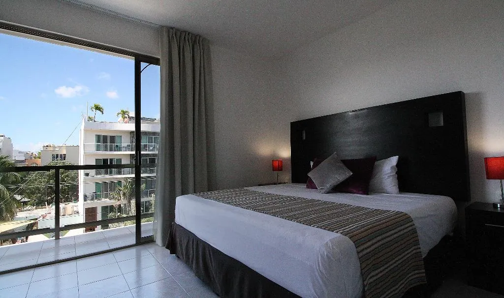 DOUBLE SUPERIOR WITH BALCONY Room, Select Inn Quinta Playa del Carmen, Playa Del Carmen
