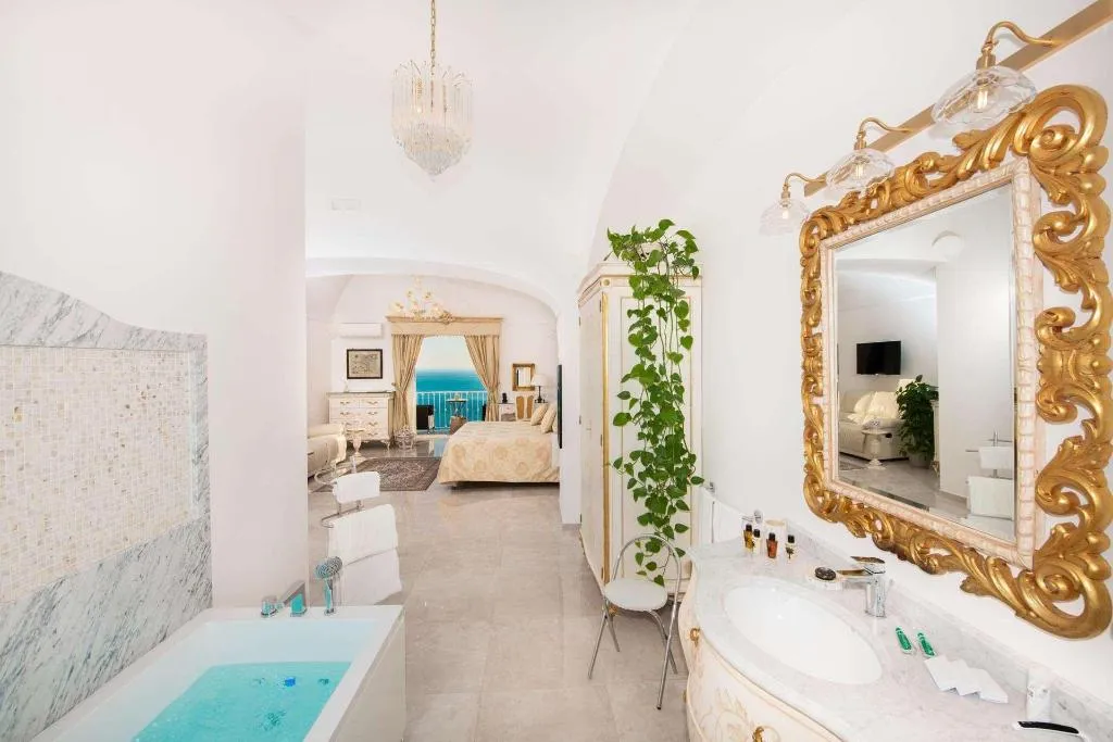 Room, Hotel Villa Gabrisa, Naples