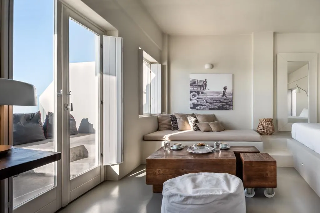SUITE DELUXE Room, West East Suites, Santorini