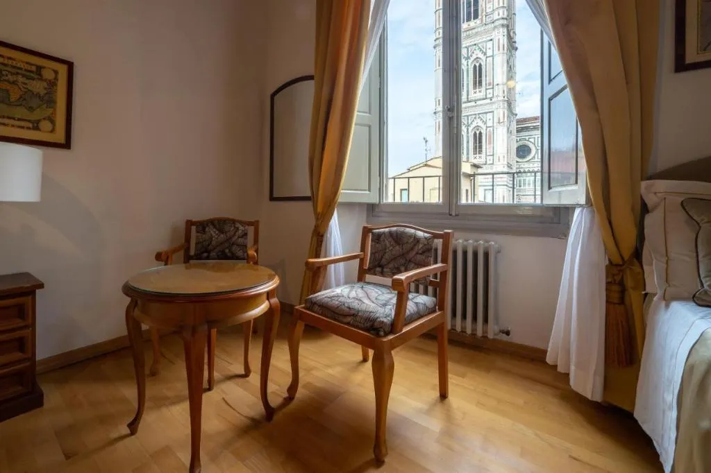 TRIPLE DELUXE WITH VIEWS Room, Hotel Villani, Florence
