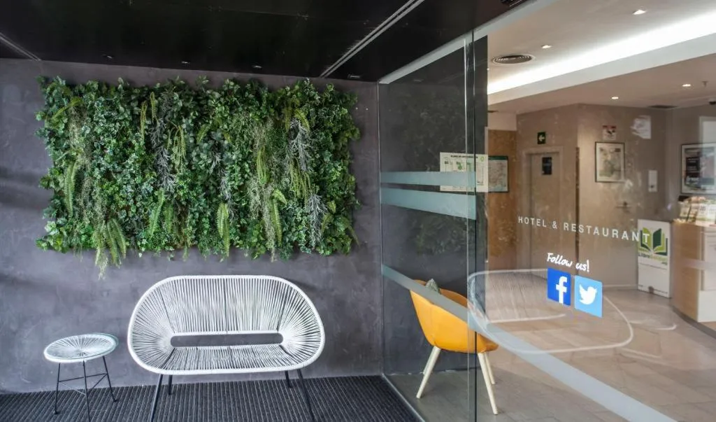 Lobby, Travelodge Cornella Fira, Barcelona