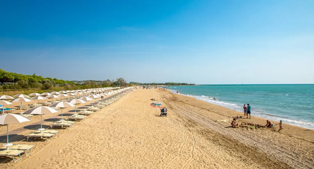 Beach, Club del Sole Jesolo Family Resort, Venice