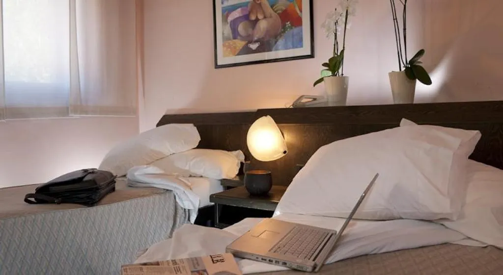 TWIN SUPERIOR Room, Hotel Comtur, Milan