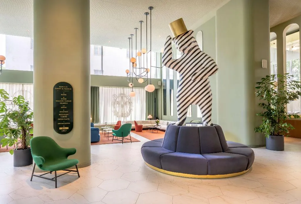 Lobby, Barceló Torre de Madrid, Madrid