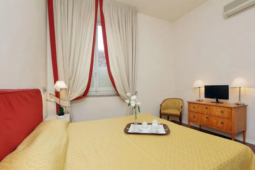 Room, Cerretani 4 Duomo Guesthouse - My Extra Home, Florence