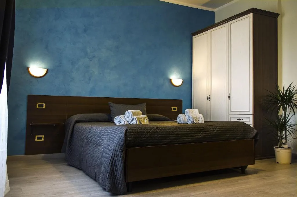 Room, Palazzo Santori, Rome