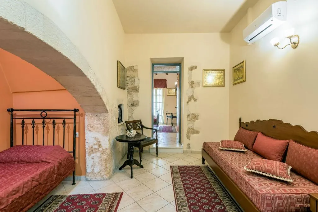 SUITE SUPERIOR CITY VIEW Room, Belmondo, Crete