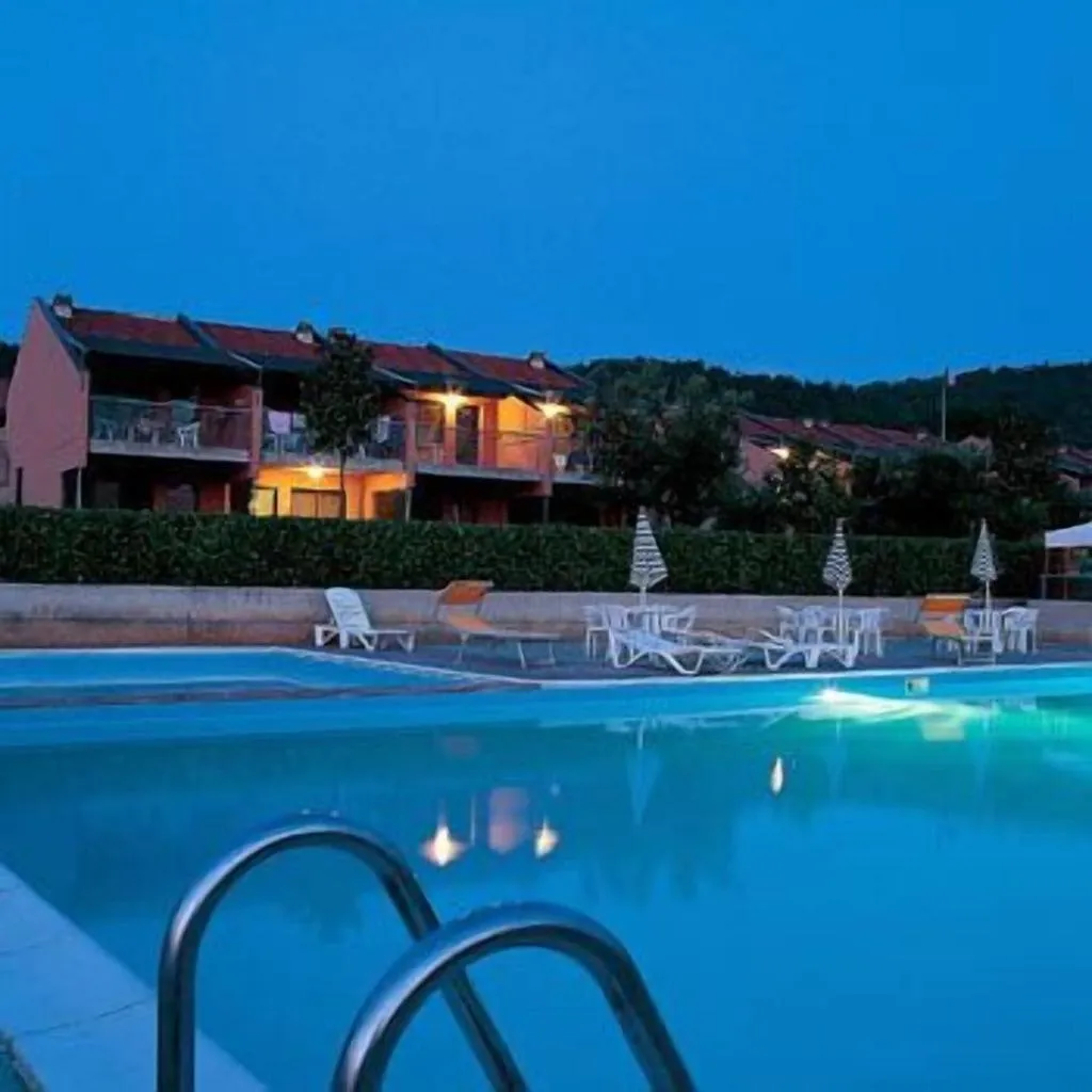 Pool, Le Tre Isole, Perugia