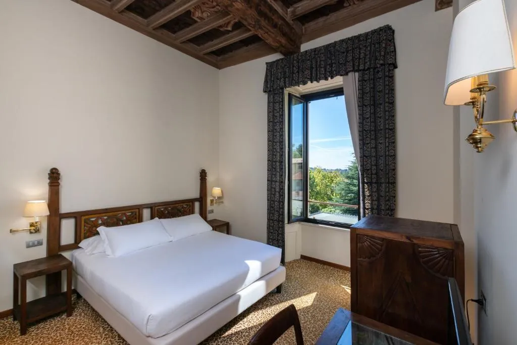 SUITE CAPACITY 1 Room, Hotel Villa Porro Pirelli, Milan