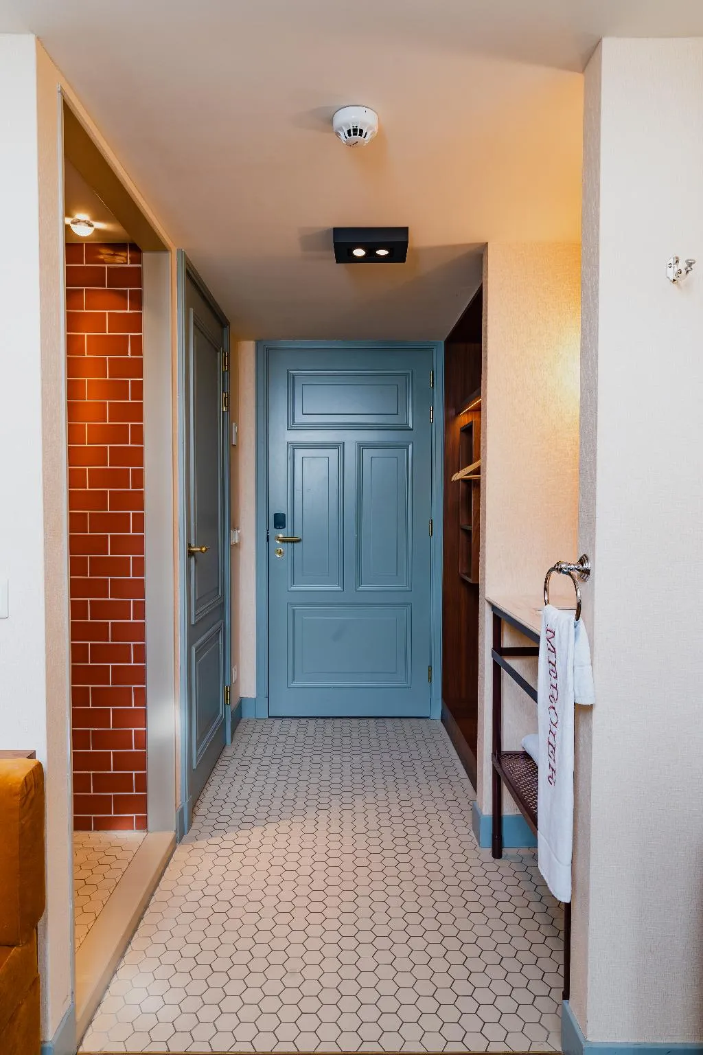 JUNIOR SUITE KING SIZE BED Room, Hotel Mercier, Amsterdam