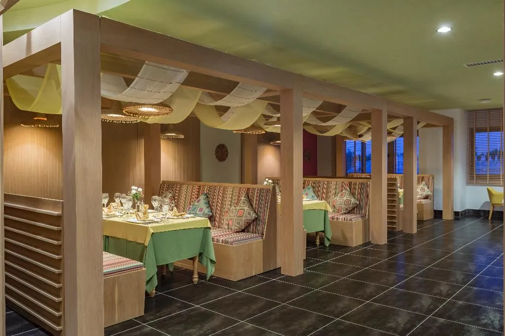 Restaurant, Royal Taj Mahal, Antalya
