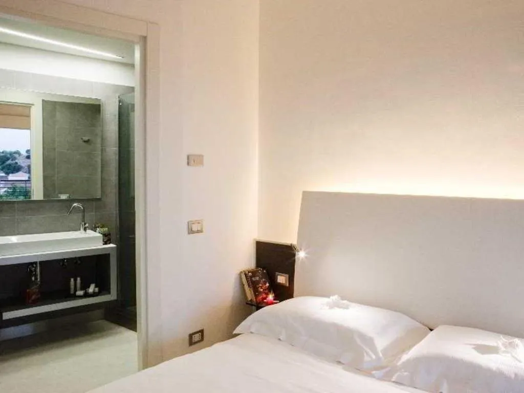 DOUBLE STANDARD Room, Lungotevere Suite, Rome