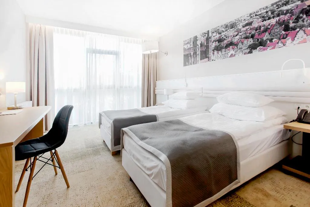 Room, Platan, Gdansk